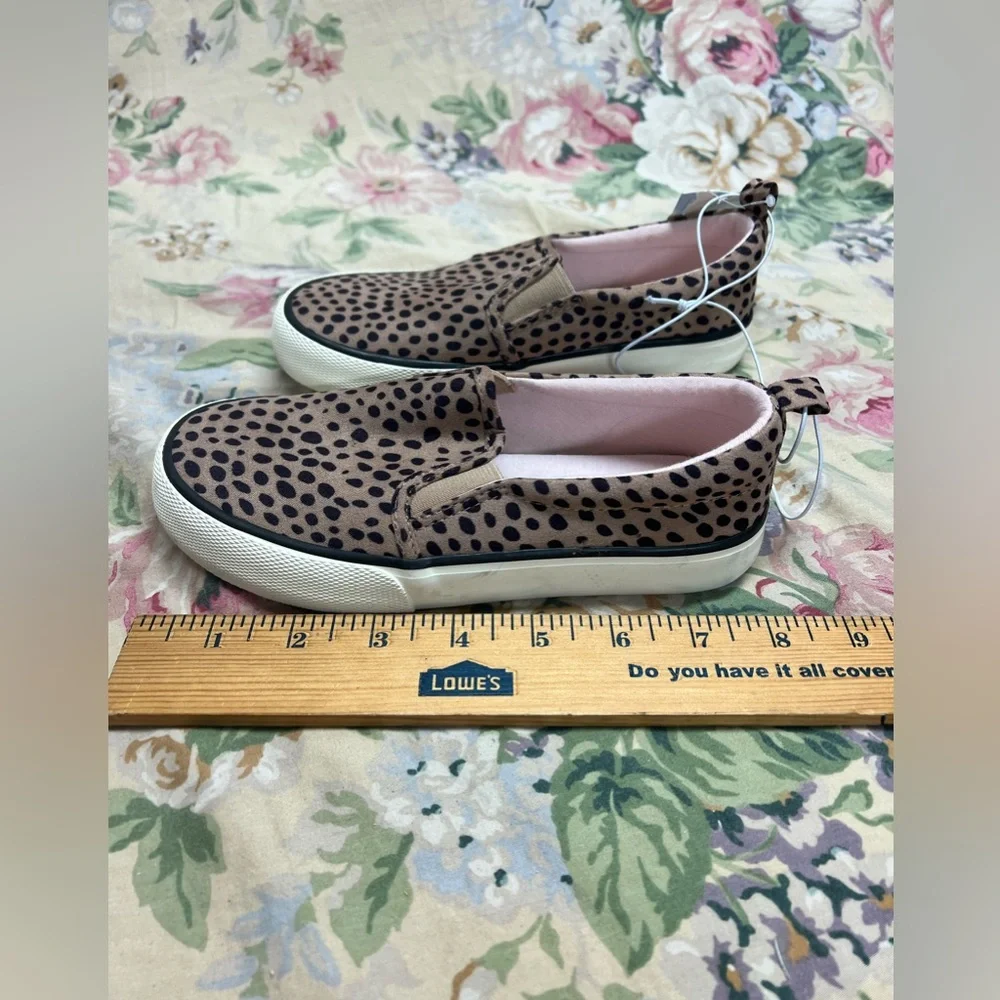 Slip on sneakers